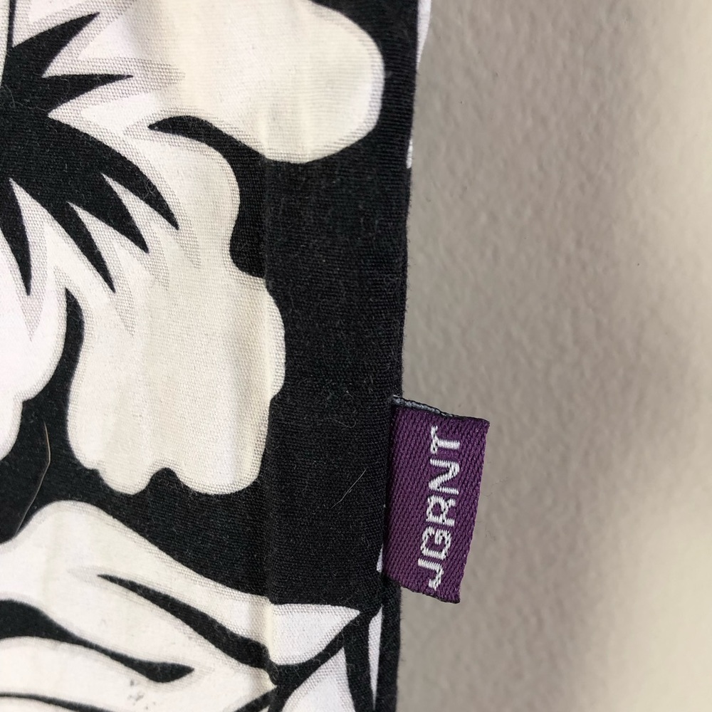 Floral Button Up - Picture 5 of 5